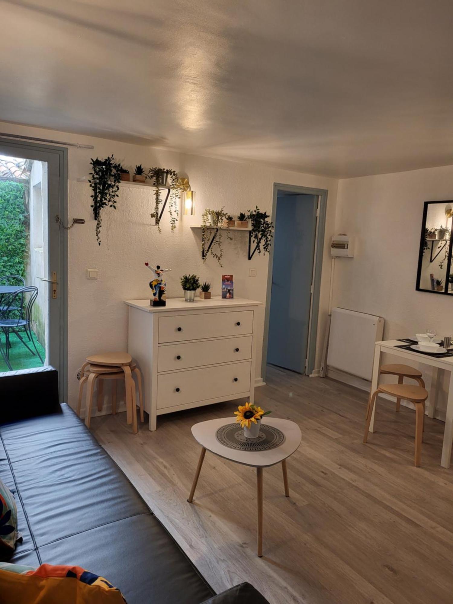 Studio/2 Pieces, Terrasse Avignon Extérieur photo